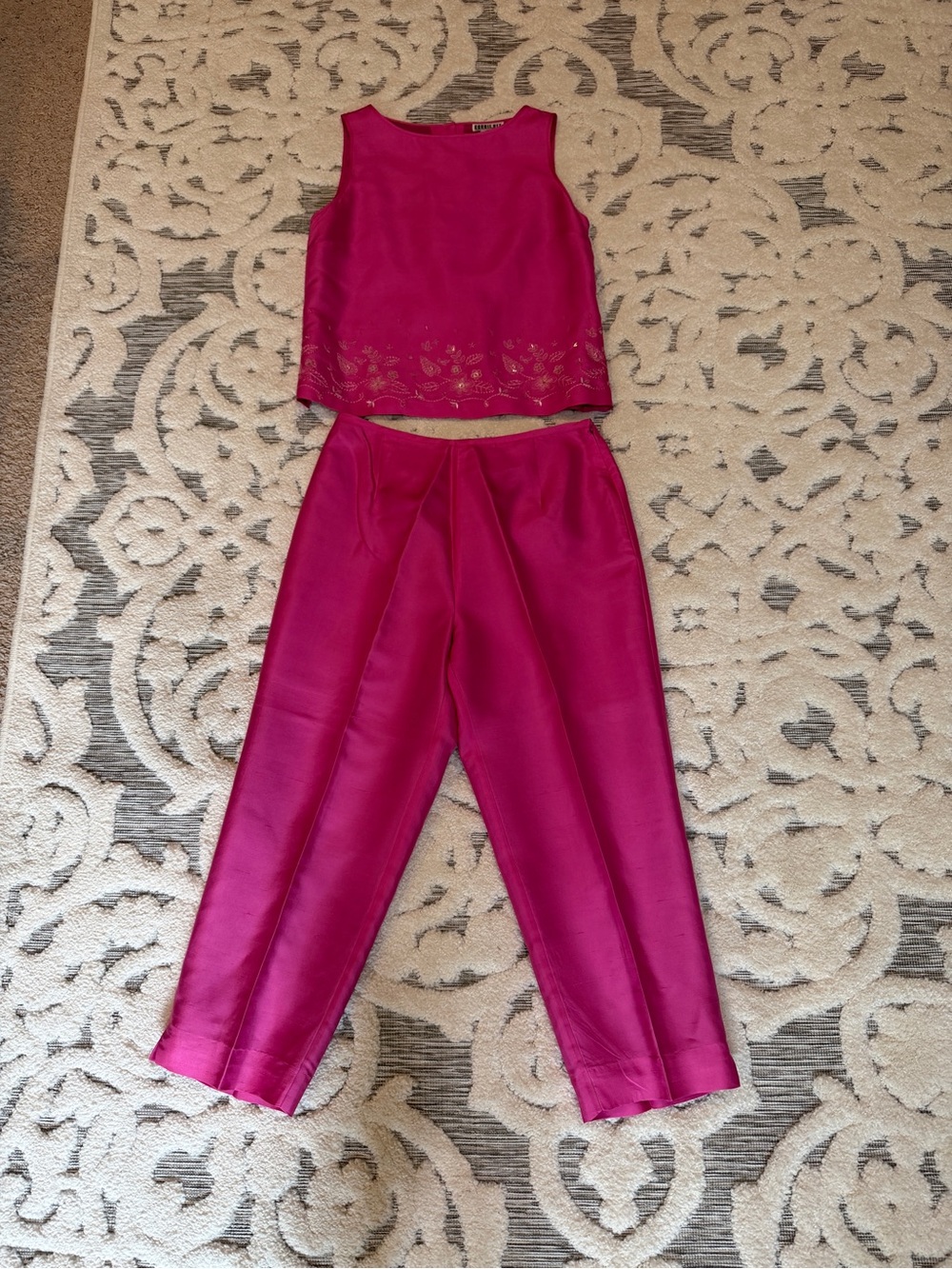 Vintage 100% silk Sleeveless Fuchsia pink Top & Tailored Pants Set Size 8 EUC